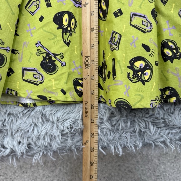 Pinup Couture Skirt Womens S Skulls Cross Bones NWT Skater Retro Goth Artsy - Picture 5 of 10